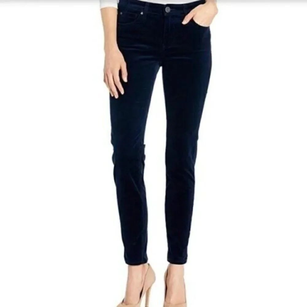Kut from the Kloth Diana Skinny Dark Blue Velvet Pants in Sizeโ6